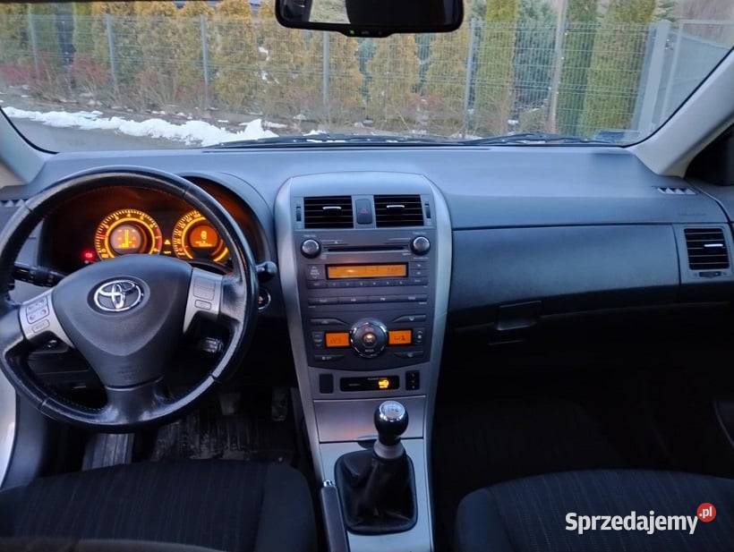 Toyota Corolla 16 LPG isofix Corolla Ustroń sprzedam