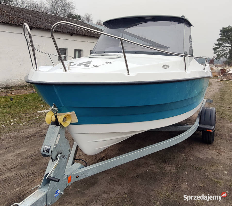 ŁÓDZ MOTOROWA Z KABINĄ PILOTHOUSE 540 Z Wrocław