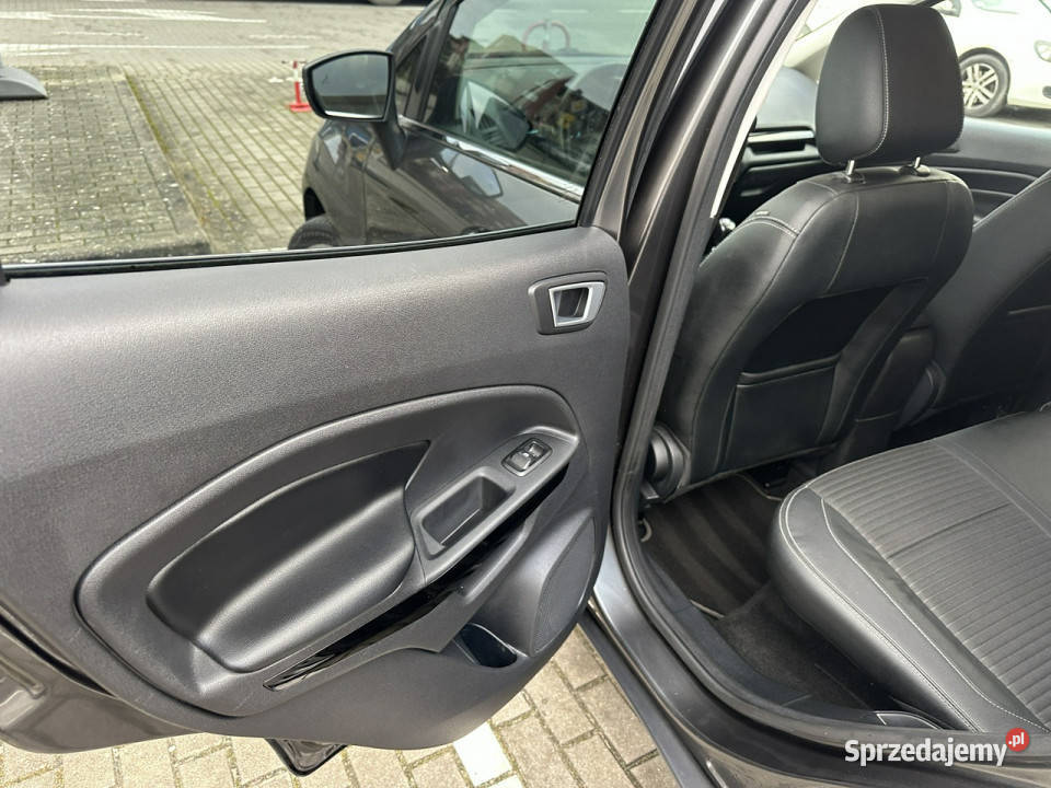 Ford EcoSport Nowy rozrząd parktronikkamera serwisowany w ASO Wejherowo