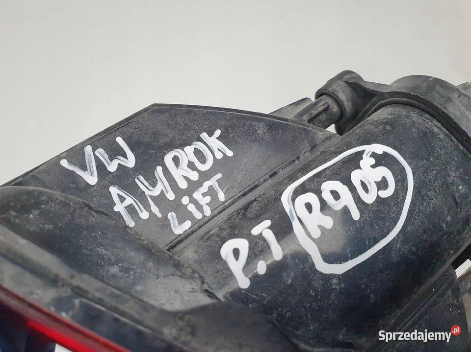 LAMPA PRAWA VW Amarok I lift 20162020 prawy tył lubelskie