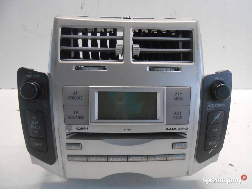 RADIO CD KRATKI NAWIEWU TOYOTA YARIS II osobowe wielkopolskie