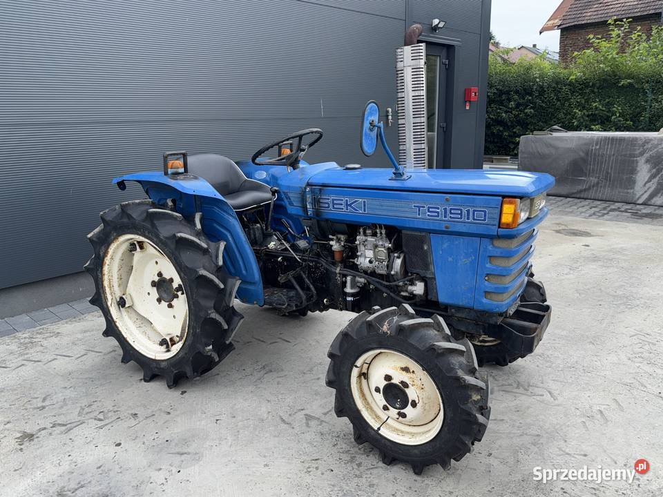 Traktor ISEKI TS1910 4x4 z 1980r 19 pług do Napęd 4x4