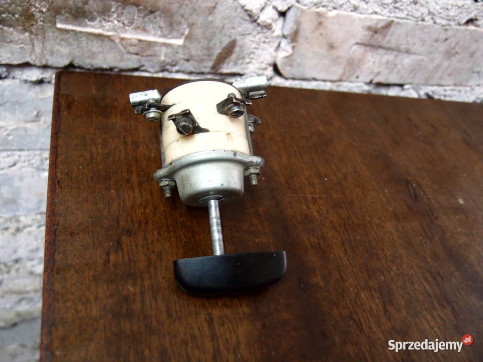 Stacyjka motocyklowa z kluczykiem do WSK Części i akcesoria łódzkie Łódź