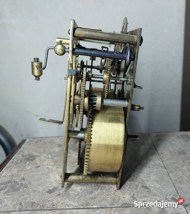 700 Mechanizm starego zegara ściennego Junghans Tczew