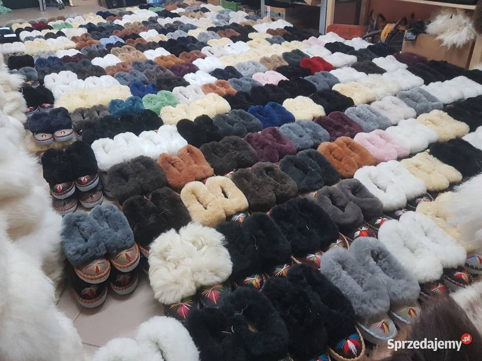 PANTOFLE BAMBOSZE KAPCIE ZAKOPIANKI KOŻUCHOWE Zakopane