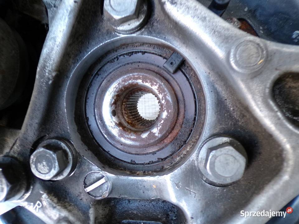 OPEL ASTRA V K 16 CDTI ZWROTNICA MCPHERSON PRAWY osobowe