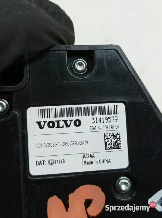 PRZEŁĄCZNIK FOTELA LEWY KIEROWCY 31419579 Volvo