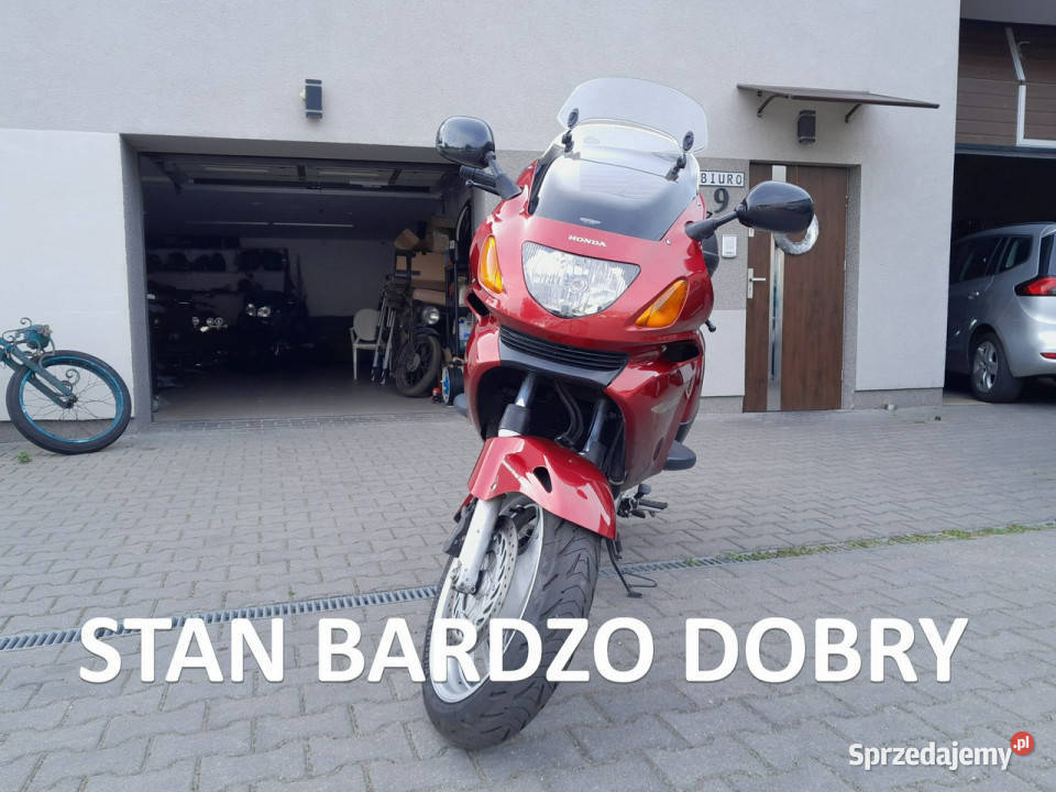 Honda NTV NTV 650 DEAUVILLE stan bezwypadkowy Honda Gryfino
