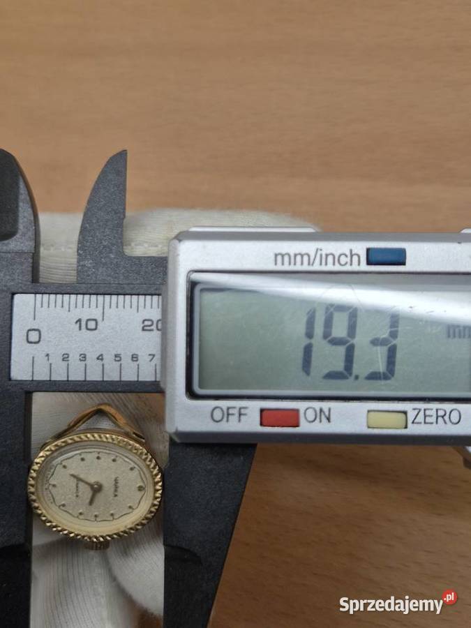 Zegarek Czajka pierścień Chorzów