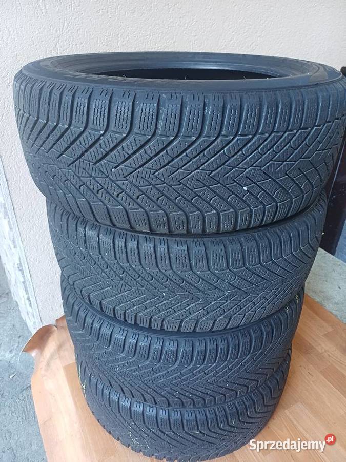 Opony zimowe 225 50 17 Skawa