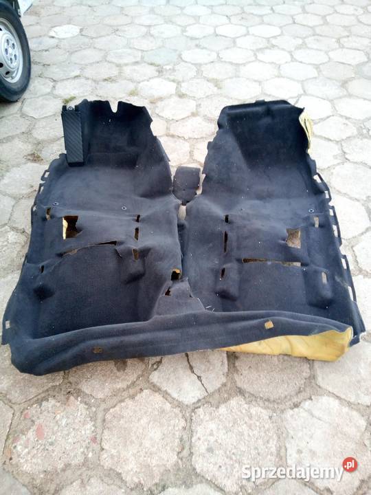 Audi A4 tapicerka podłodi dywanik sprzedam