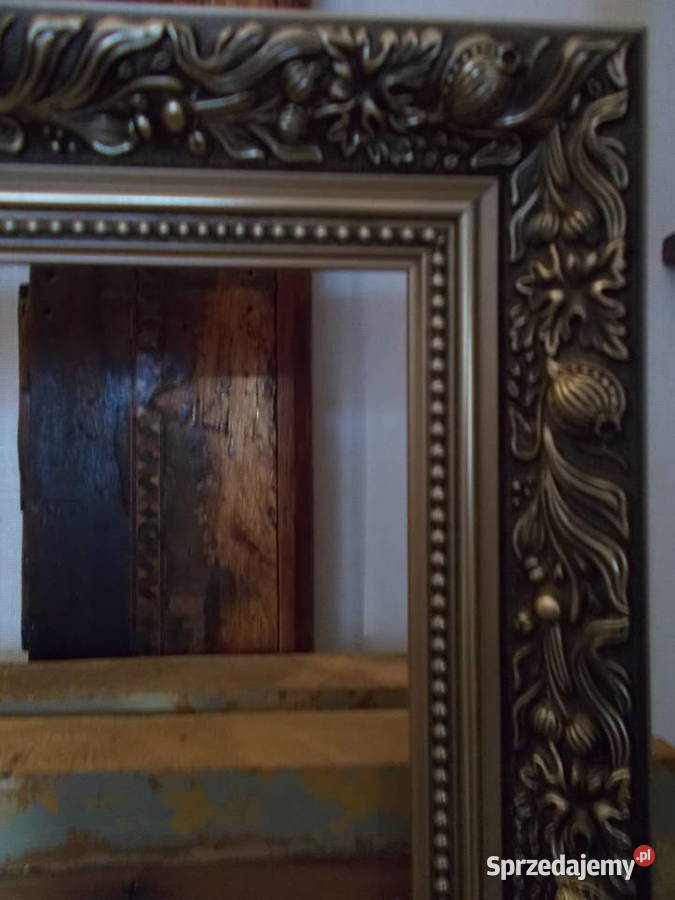 Piękna Złocona RamaDrewnoBogate Zdobienia Szczecin
