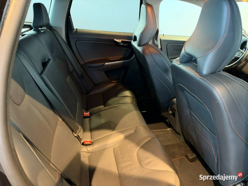 Volvo XC 60 I 20082017 czarny Sadlno