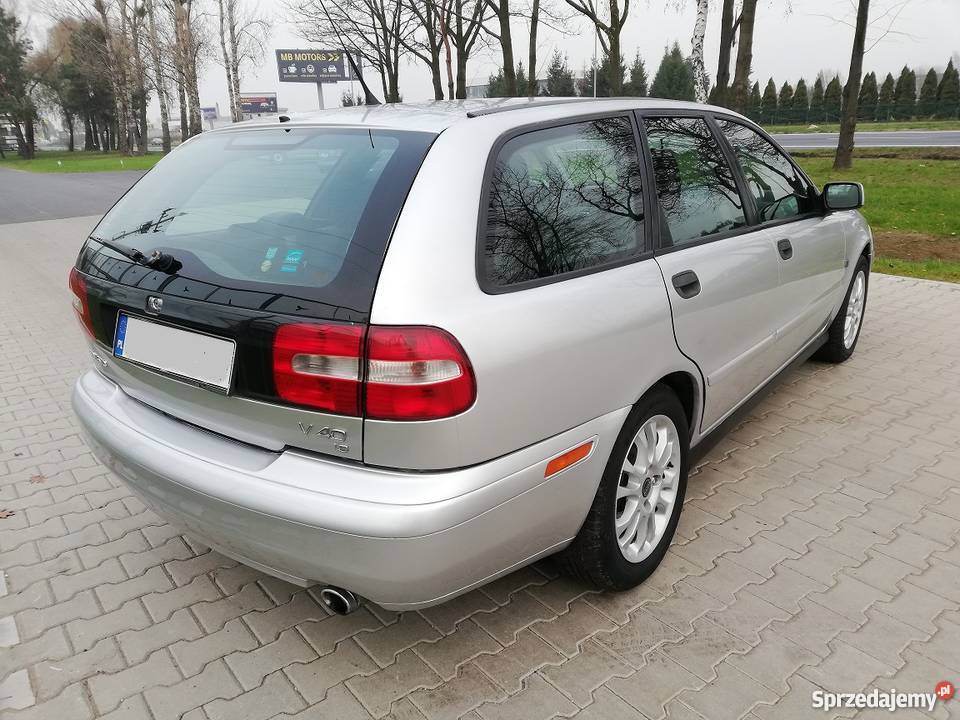 Volvo V40 2002 Lift 16 Benzyna Xenon Klima Alusy sprzedam