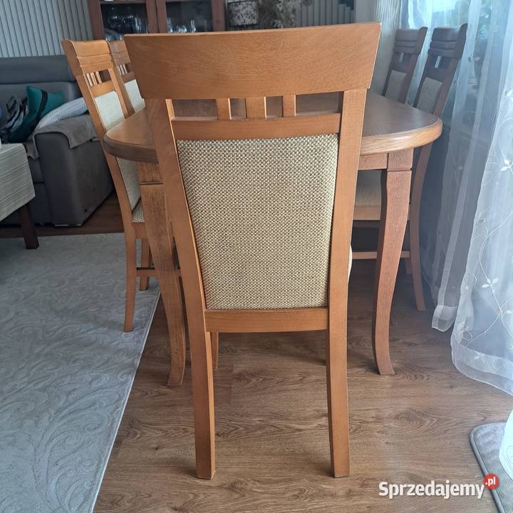 Zestaw stół rozkładany i 6 tapicerowanych Jedlicze