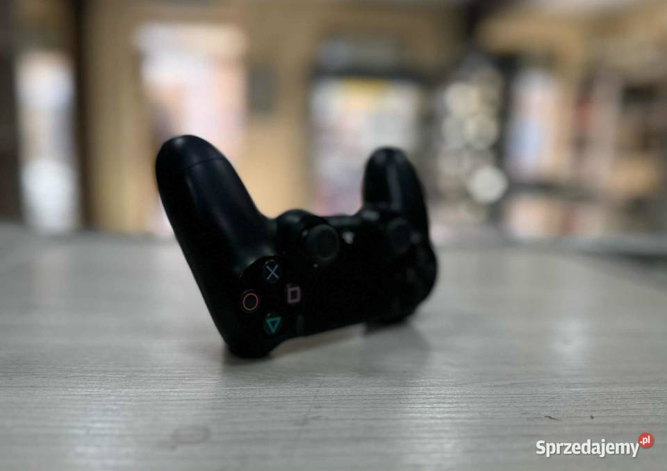 Konsola PlayStation 4 Slim 500GB pad