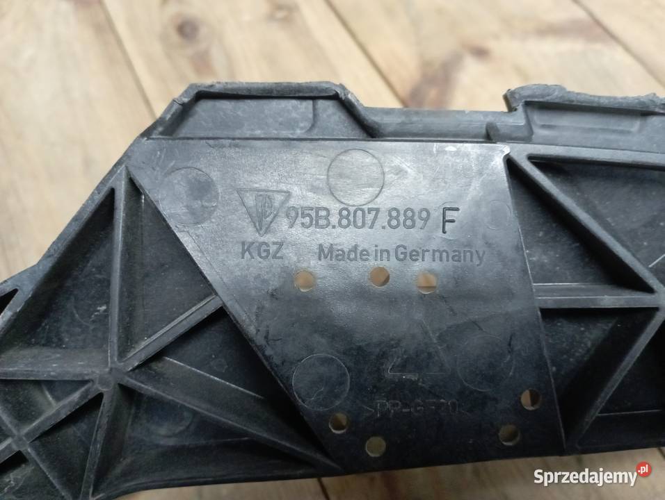 Lewy ślizg zderzaka przedniego Porsche macan Białystok