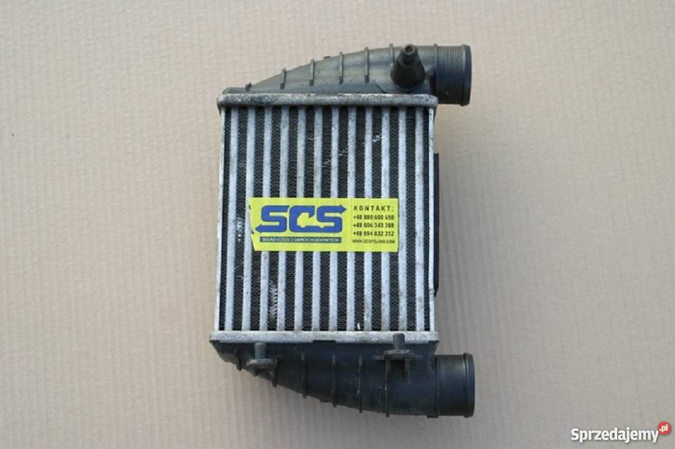 AUDI A4 B7 20 TFSi INTERCOOLER PRAWY 8E014580BM chłodnice Bieleń