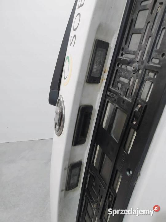 KLAPA TYŁ 5D HB SZYBA LF9E Skoda Rapid I Rok produkcji 2016