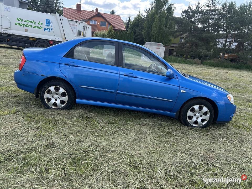 Kia CERATO 16d początku w jednych rękach SALON