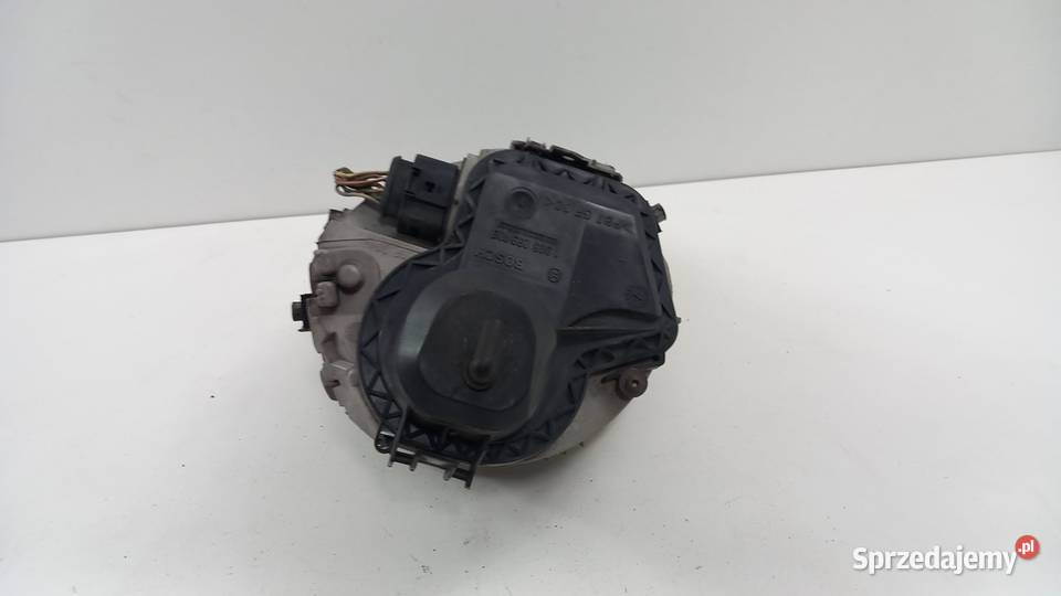 BEETLE EU LAMPA PRZÓD LEWA SOCZEWKA osobowe