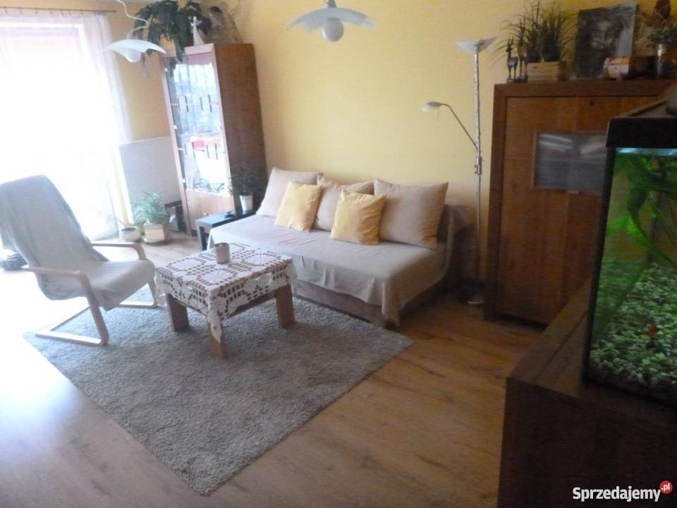 2pokojowe mieszkanie 477 m2 Gdynia piwnica pomorskie Gdynia sprzedam