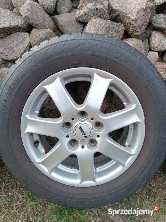 Seat Leon 16 MPI 102 2006 benzyna Myszyniec