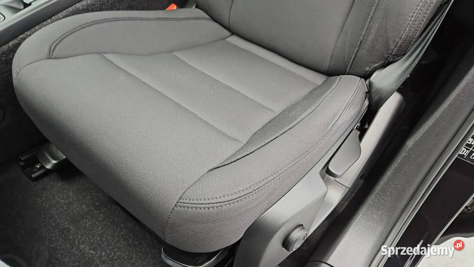 Volvo XC 40 B4 B Momentum Pro Z Polskiego Salonu gniazdo USB Warszawa