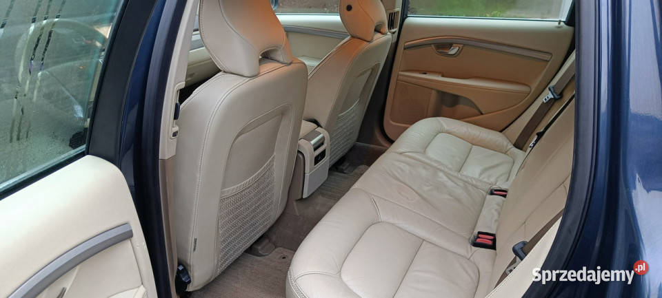Volvo XC 70 24 D5 Momentum AWD 215 klimatyzacja Warszawa