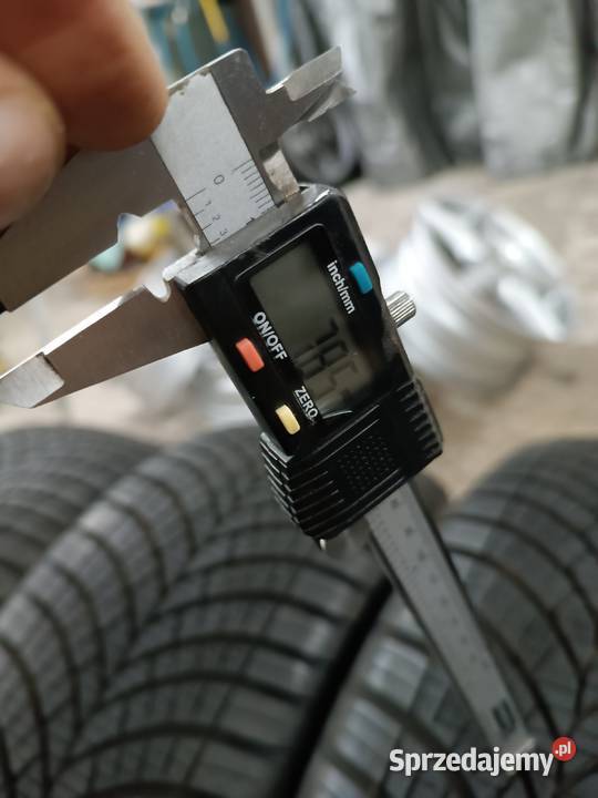 Koła wielosezonowe 20555R16 Goodyear Vector Kraków