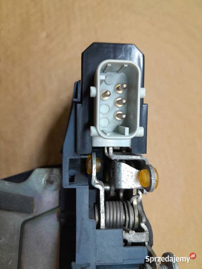 BMW 5 E39 zamek dzwi prawy tył Tomaszów Mazowiecki