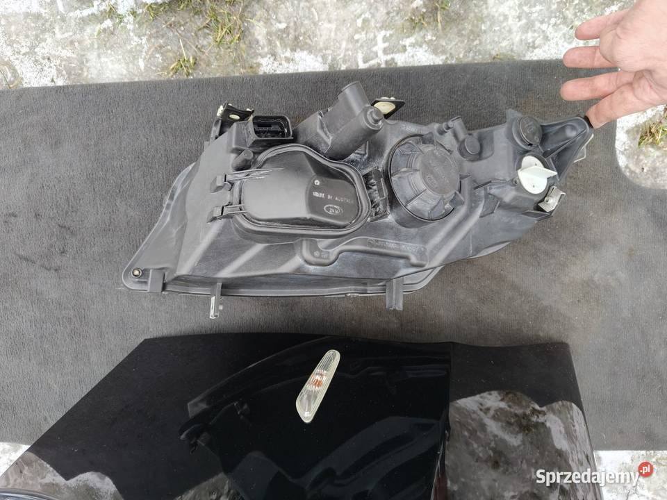 Bmw e90 lampa przednia prawa oryginał zkw Europa osobowe łódzkie Aleksandrów Łódzki sprzedam