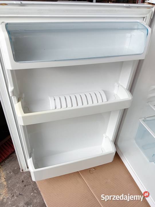 Lodówka Beko mała z zamrażarnikiem 100 sprawna