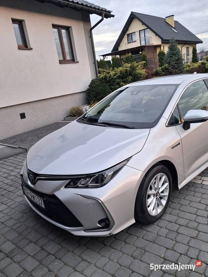 Toyota Corolla 18 hybrid LPG zamiana światła do jazdy dziennej Kraków