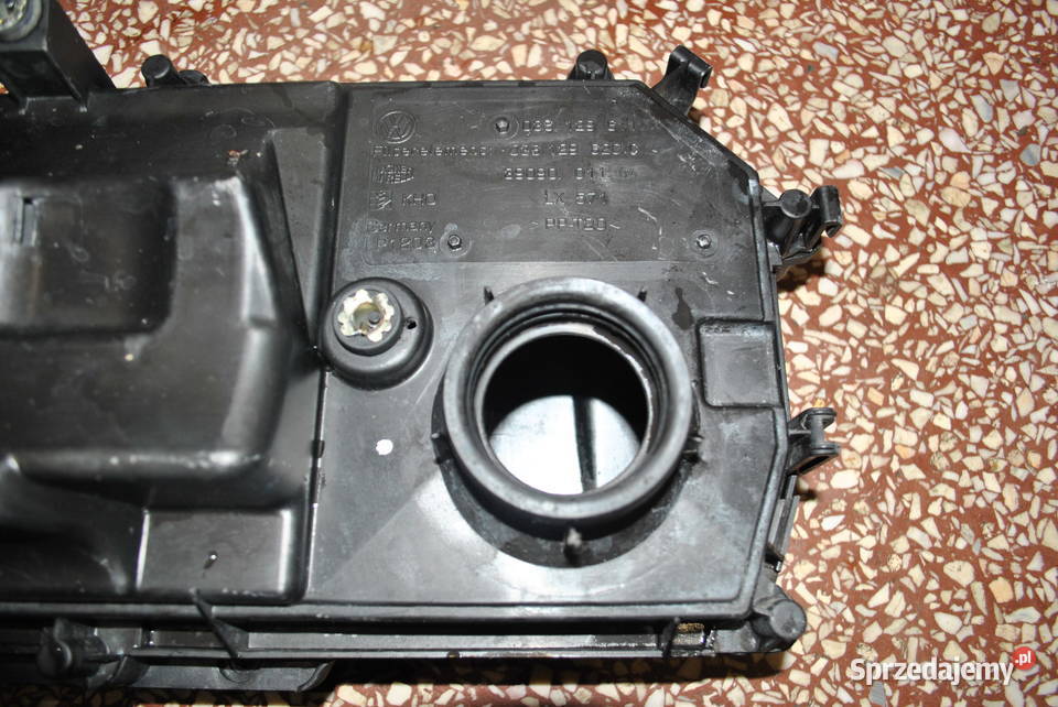 Obudowa filtra powietrza GOLF 4 14 16 16V Seat Poręba