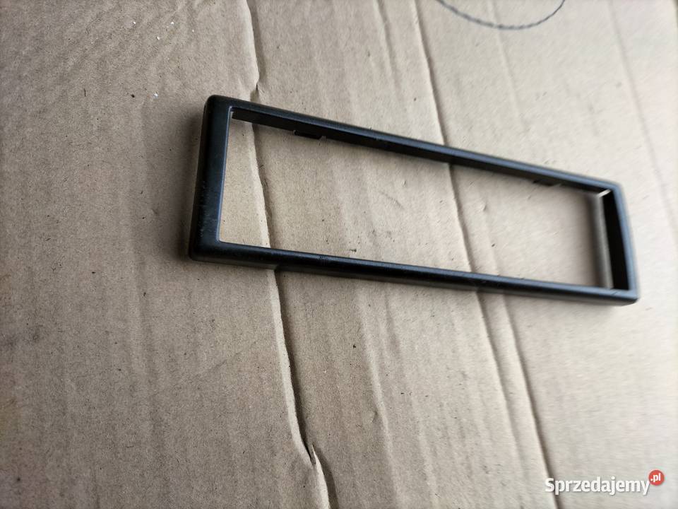 RAMKA RADIA SAMOCHODOWEGO Osłony i zaślepki Motoryzacja Kamień-Kolonia