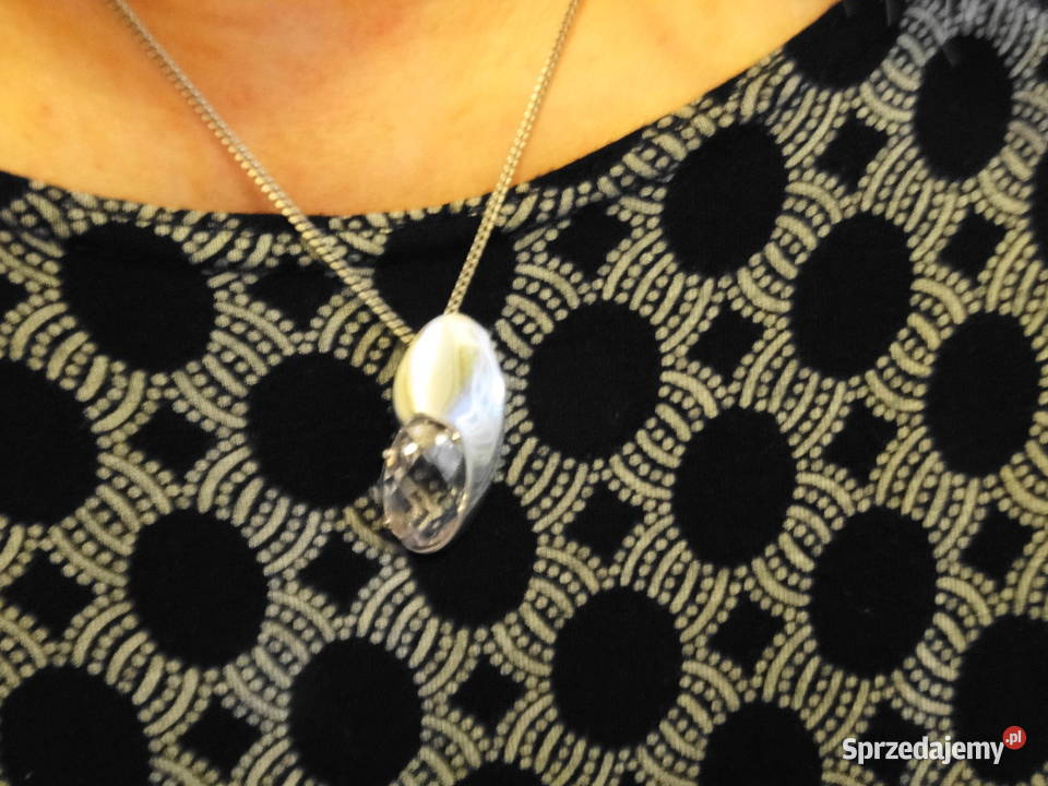 Nietuzinkowy wisiorek na łańcuszku srebro 925 2 srebro