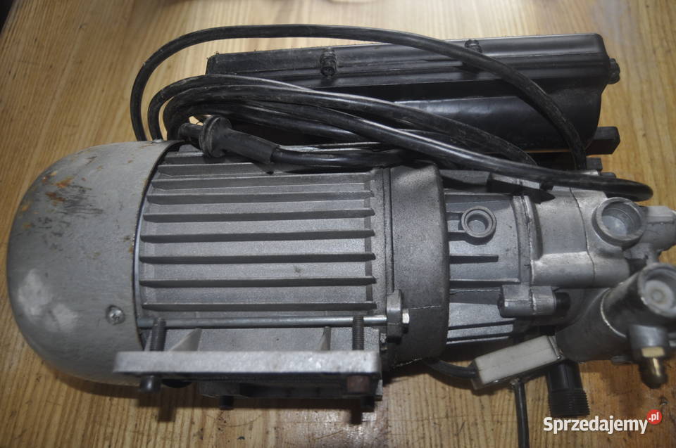 SILNIK 220 PLUS POMPA MYJKI Sierakowice