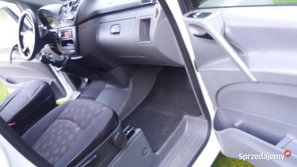 Mercedes Vito 109 diesel Samochody dostawcze Lublin