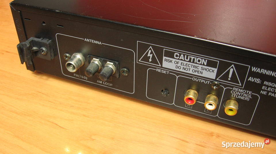 Lenco ST 3130 cyfrowy tuner radiowy z Quartz Świebodzice