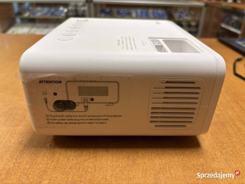 Projektor AKIYO O7 Biały Komplet Elbląg sprzedam