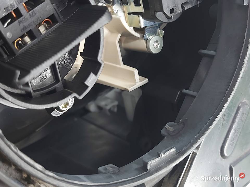 VW CRAFTER 15r lampa prawa przód ANGLIK Kielce