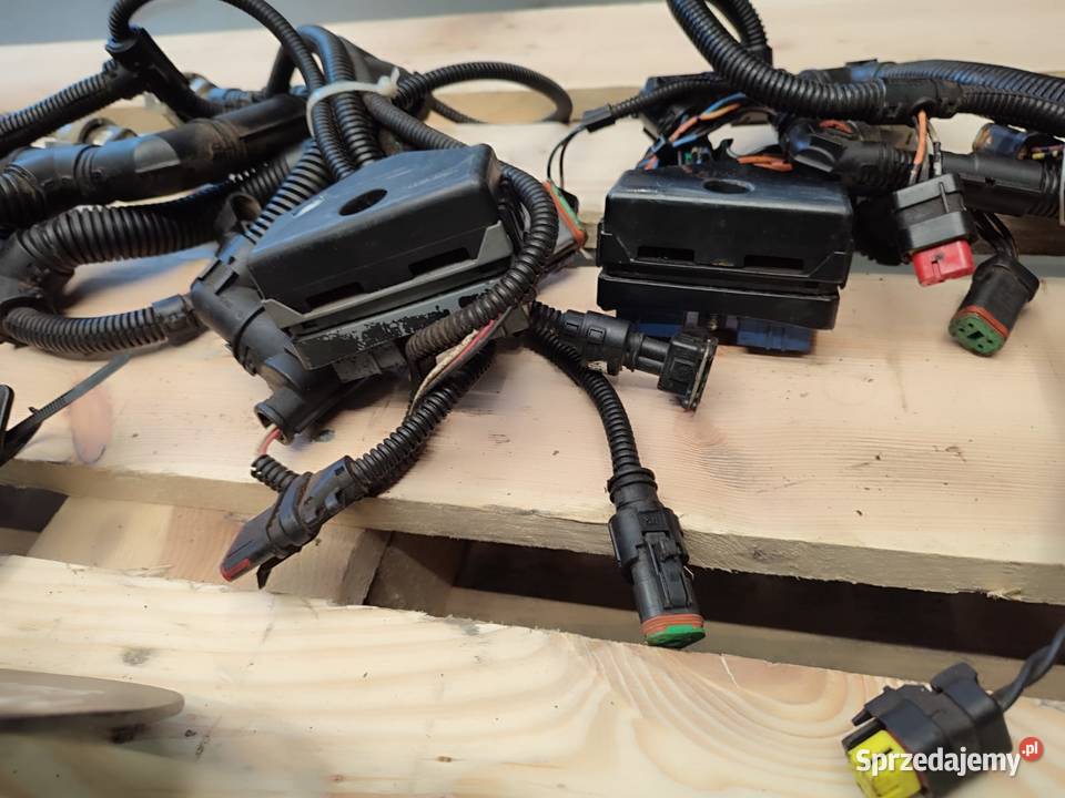 Wiązka elektryczna silnika V836866955 Massey wielkopolskie Wilkowo sprzedam