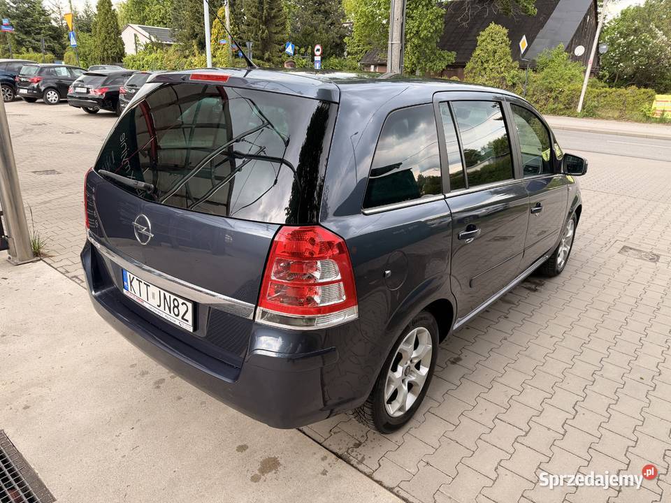 Opel Zafira B 18 Gaz 7osobowy zarejestrowany Łódź