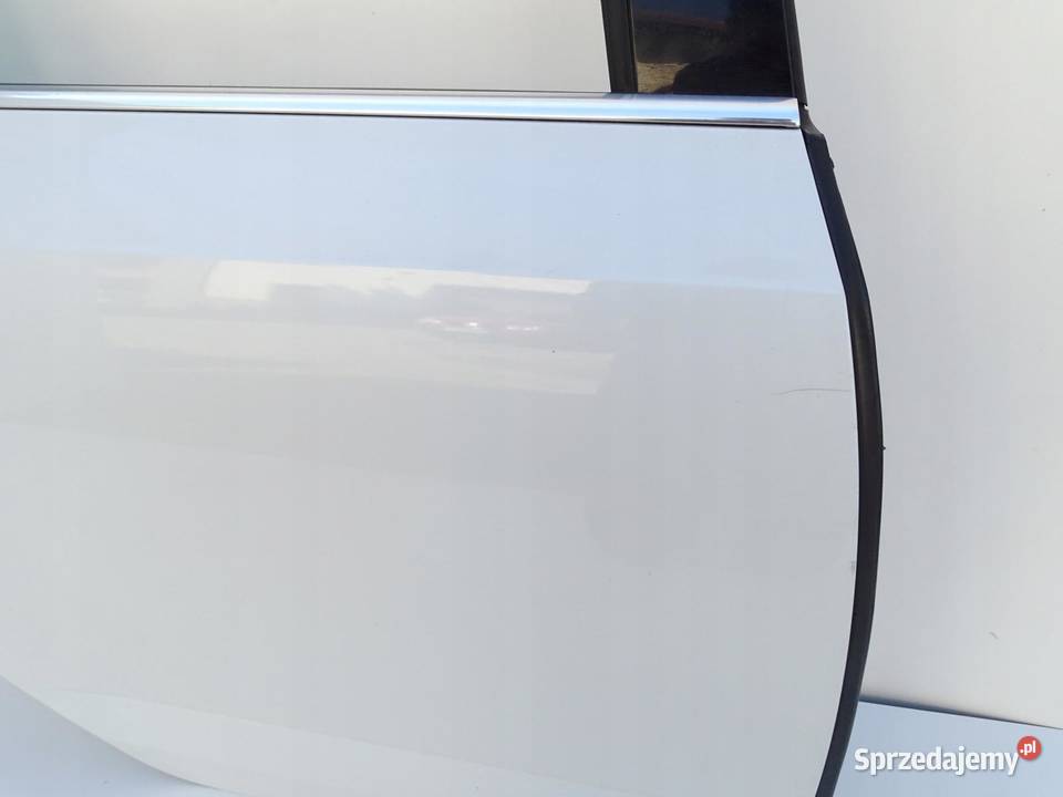DRZWI PRAWY TYŁ PRAWE TYLNE LS9R SKODA OCTAVIA sprzedam