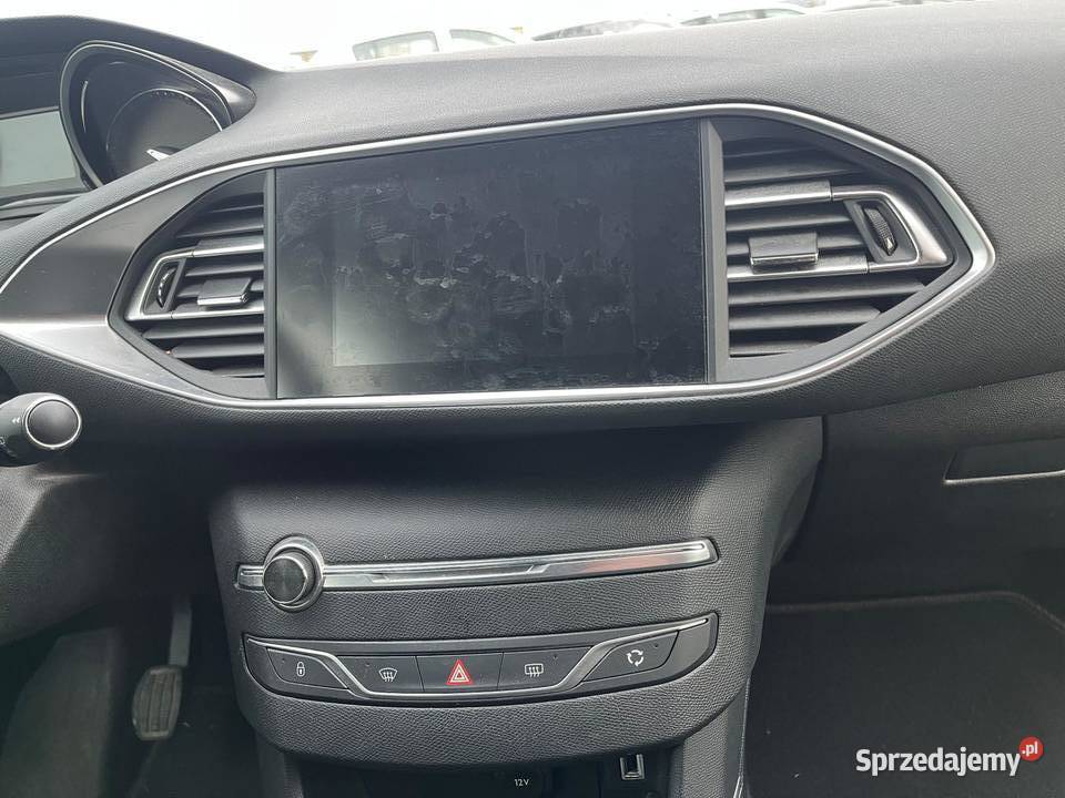 PEUGEOT 308 II 12i PureTech 110 FK369 Przemyśl