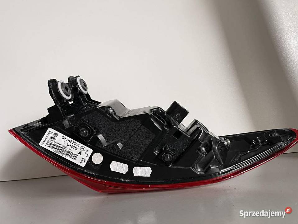 CUPRA FORMENTOR LIFT VZ LEWA LAMPA TYŁ