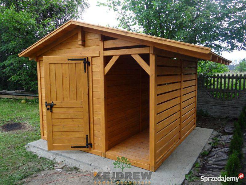 Drewutnia z czterema boksami domek Róża śląskie Piła Pierwsza