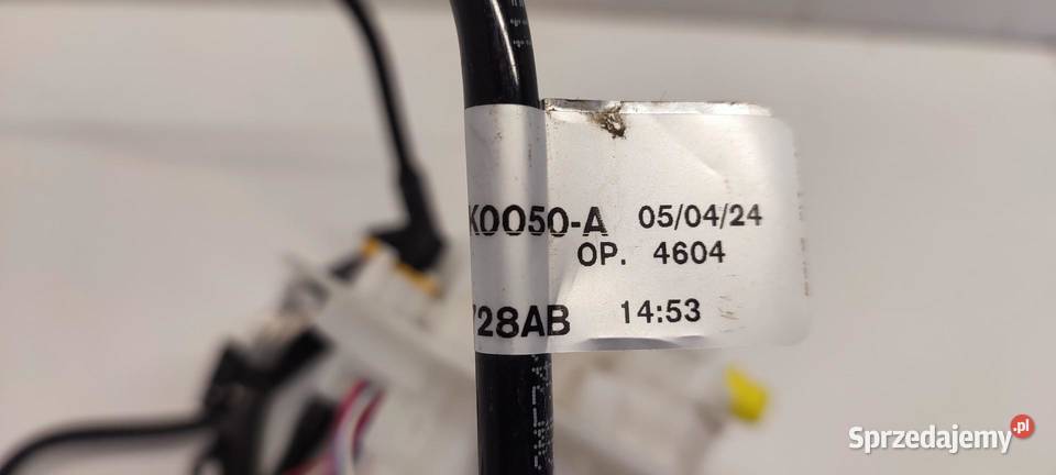 MAZDA 2 TOYOTA YARIS IV POMPA PALIWA 15 HYBRID