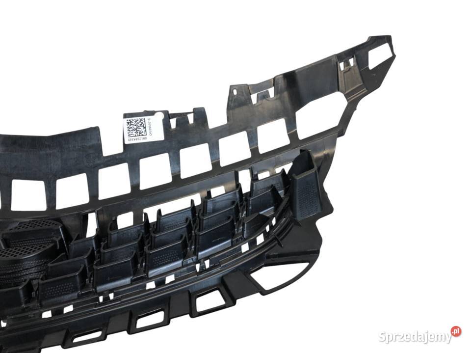 Atrapa chłodnicy Opel Astra J 20092012 przed Skarżysko-Kamienna